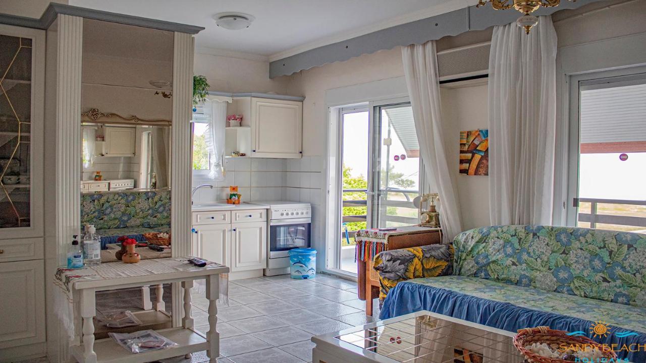 Apartment 45M2 In Asproválta Eksteriør bilde